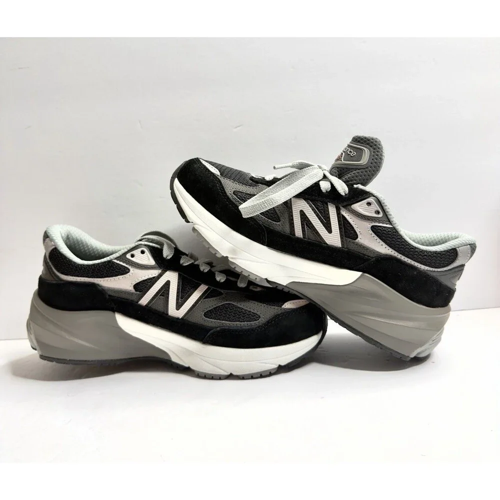 New Balance 990v6 Running Shoes Black Silver GC990BK6 Youth Size 4.5 NIB